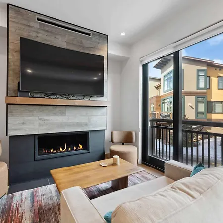 Riverfront Lodge 105 By East West Hospitality